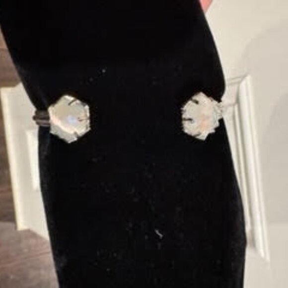 Kendra Scott Cuff Bracelet - Picture 1 of 2